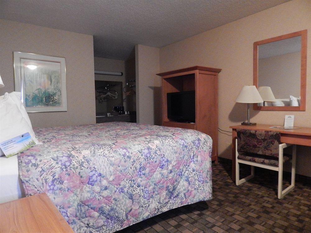 Midtown Inn & Suites Albuquerque Exterior photo
